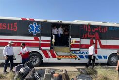 واژگونی اتوبوس ۳۰ مصدوم برجای گذاشت