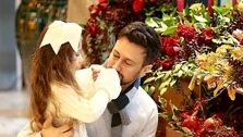 قیافه خیلی بانمک نبات استخری با موهای خرگوشی و ناز