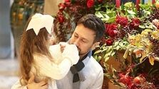 قیافه خیلی بانمک نبات استخری با موهای خرگوشی و ناز