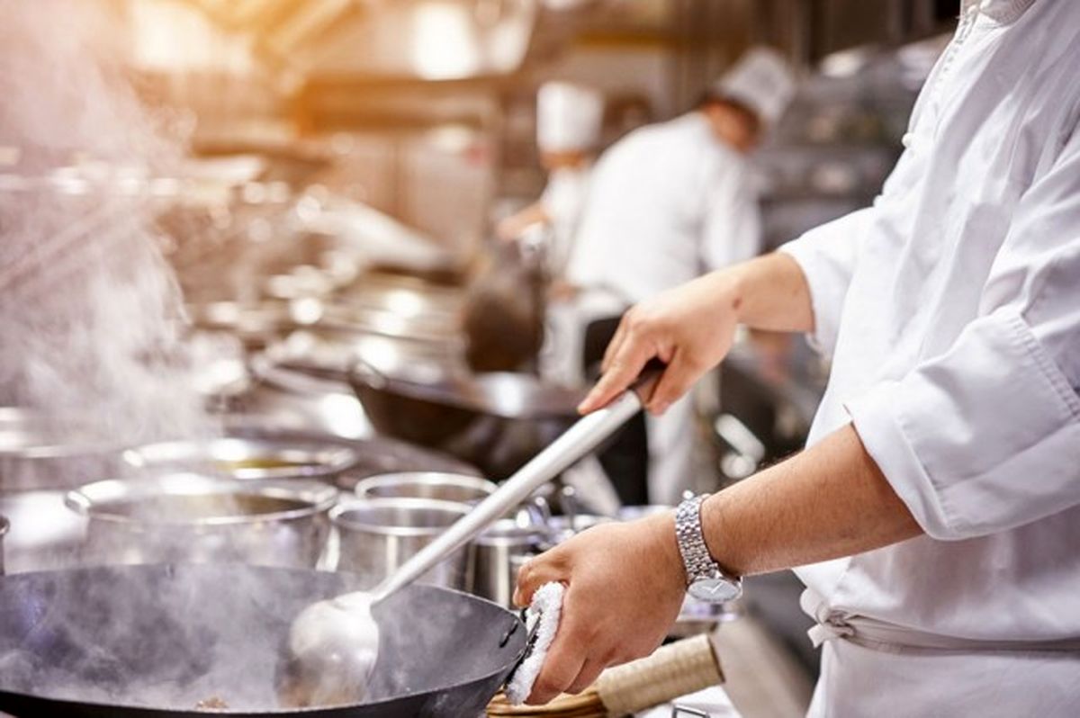 سقوط مرگبار آشپز در دیگ غذای عروسی!