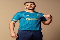 مهدی طارمی خوشحال در جایی غیر از میلان