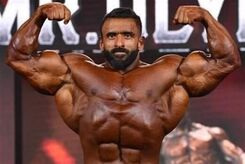 دعوت هادی چوپان از سوی آرنولد آمریکایی