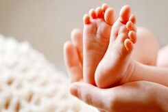 هدیه متفاوت برای تبلیغ فرزندآوری در راهپیمایی