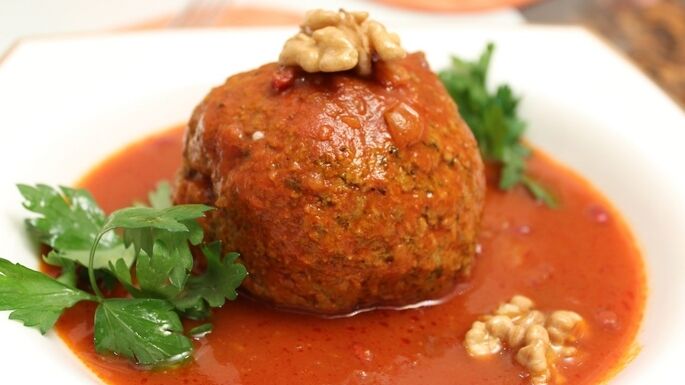 طرز تهیه کوفته دست به گردن، از غذا‌های اصیل و فراموش شده طهران قدیم