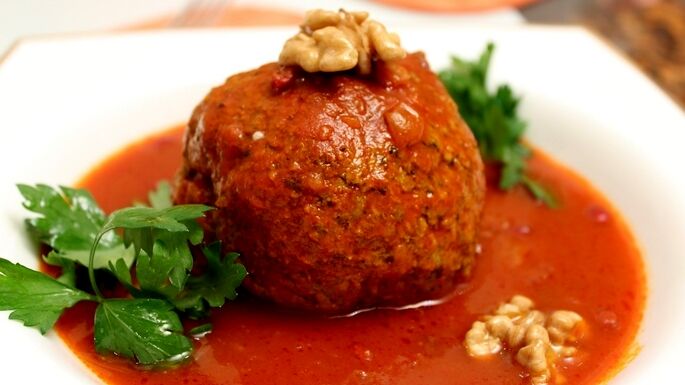 طرز تهیه کوفته دست به گردن، از غذا‌های اصیل و فراموش شده طهران قدیم