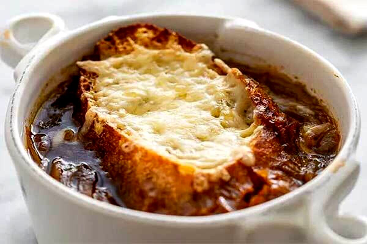 طرز تهیه آش پیاز خوشمزه و مخصوص؛ با آموزش مرحله به مرحله