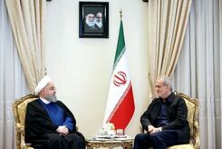 حسن روحانی به دیدار پزشکیان رفت + عکس