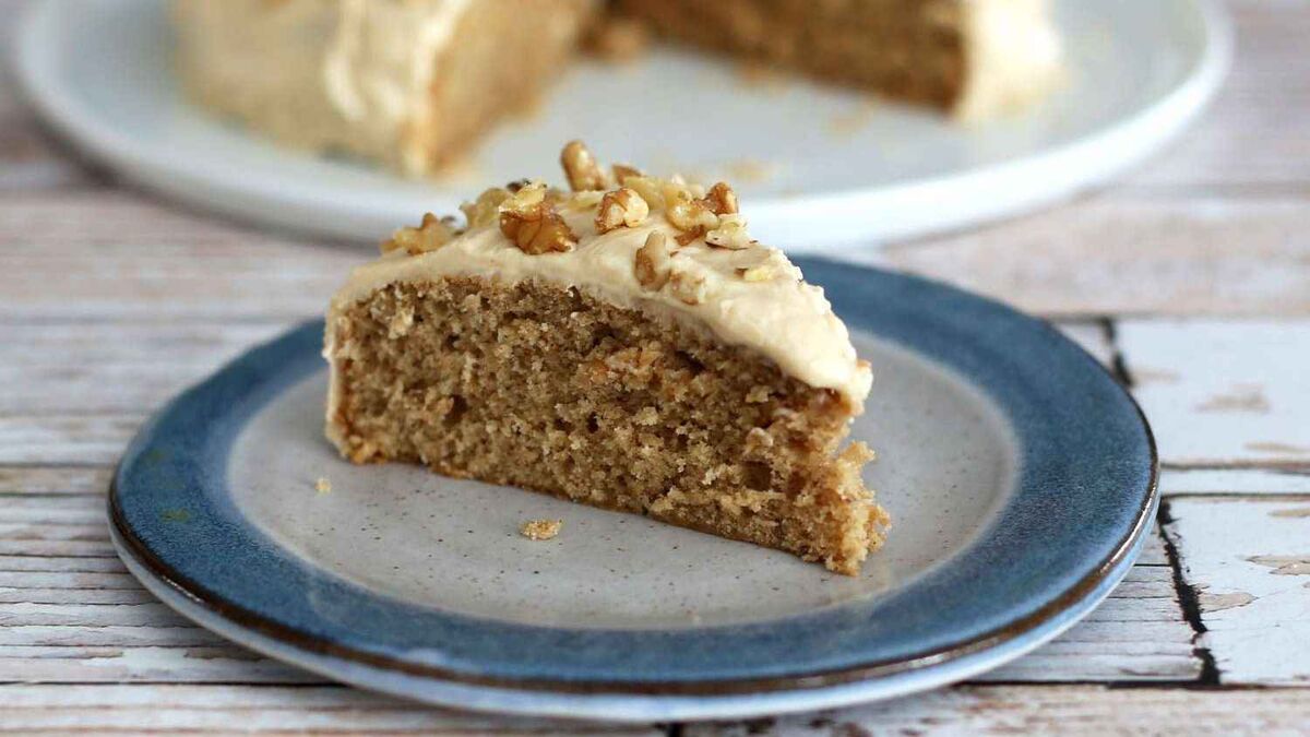 طرز تهیه کیک گردویی مخصوص مرحله به مرحله در خانه | مواد لازم برای تهیه کیک گردویی