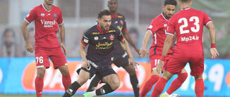 برد نفسگیر ؛ پرسپولیس 10 نفره نساجی را شکست داد