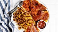 طرز تهیه مرغ مجلسی با سس زرشک و انار