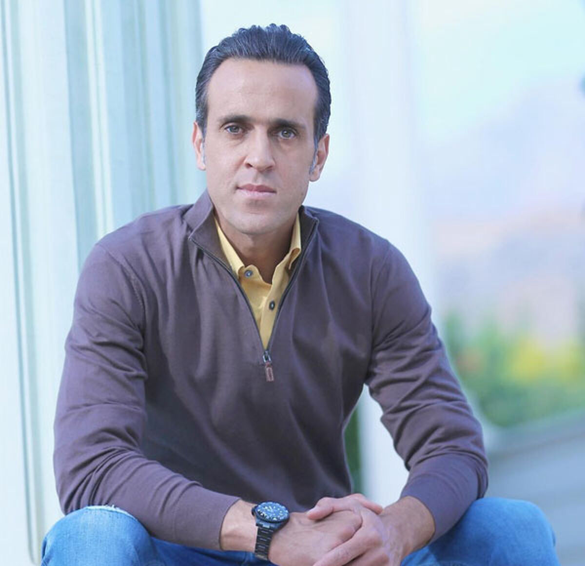 علی کریمی از امارات اخراج شد/ علی کریمی به کجا پناه برد؟