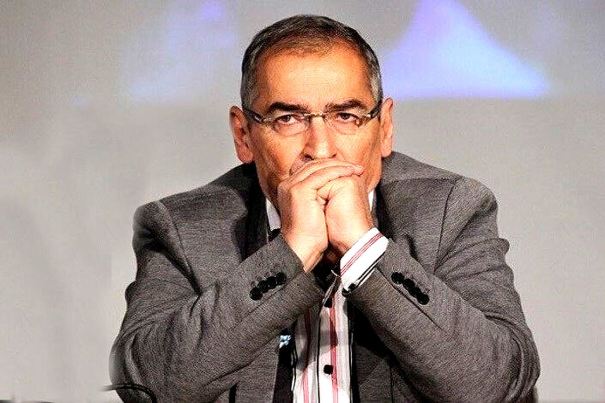 سخنان جنجالی صادق زیباکلام درباره شاه و زندان اوین
