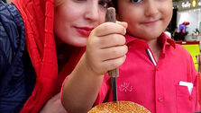 تصاویر دیدنی از سپیده خداوردی و پسرش در خیابان +عکس عاشقانه