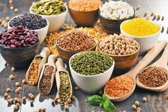 قیمت حبوبات به شدت گران شد / لوبیا چیتی رکورد زد 