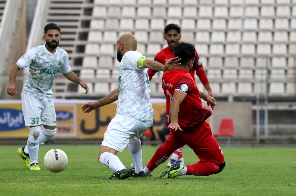 نیم نگاه اراکی ها به یک رکورد تاریخی (عکس)