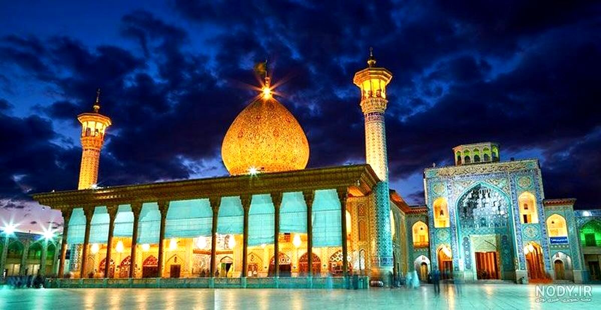 اولین نماز صبح زائران حرم شاهچراغ پس از حمله تروریستی + عکس