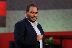 آخرین عکس رضا داودنژاد با کادر درمان