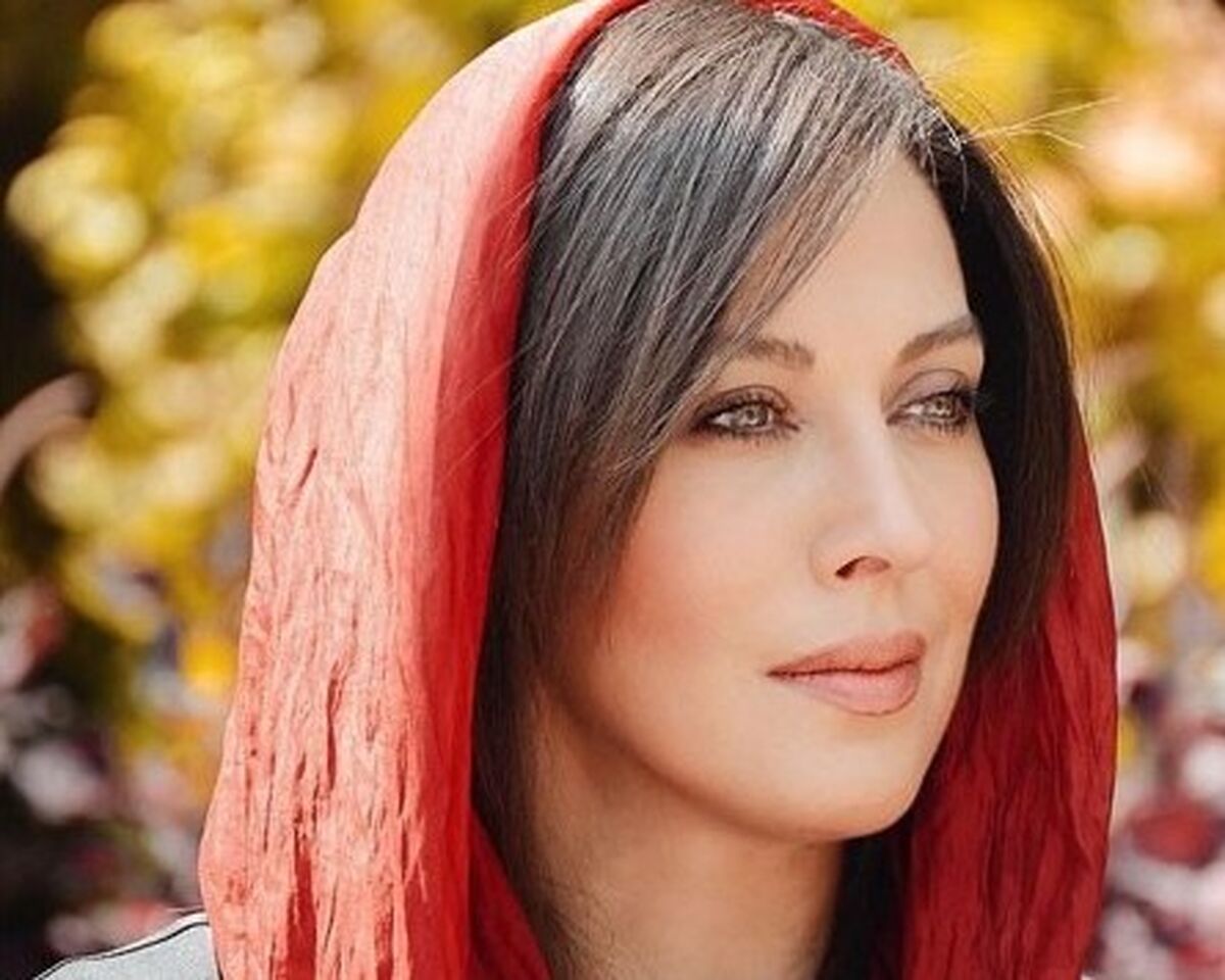 عکس چنجالی مهتاب کرامتی با حجاب کامل و چادر و دستکش!!!+عکس