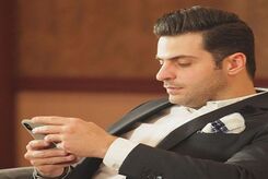 علی ضیا از شغل جدیدش رونمایی کرد | پست جدید علی ضیا غوغا کرد