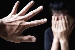 بقال کثیف با فیلم آزار جنسی زن متاهل را به خودکشی رساند