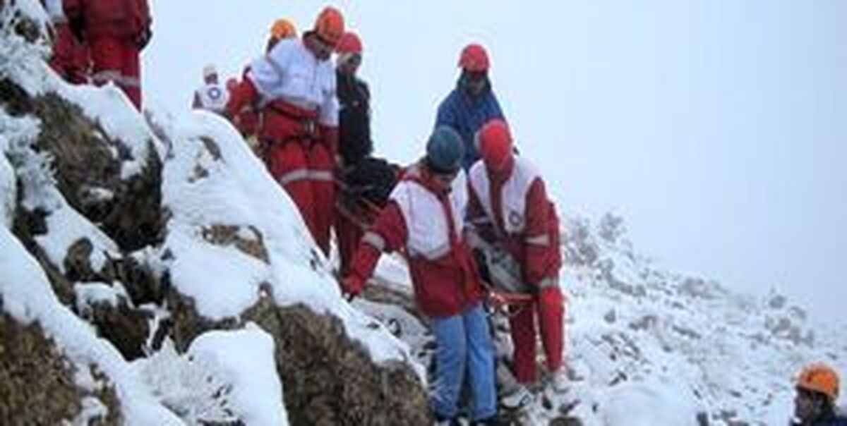 نجات کوهنوردان گرفتار در اشترانکوه +فیلم