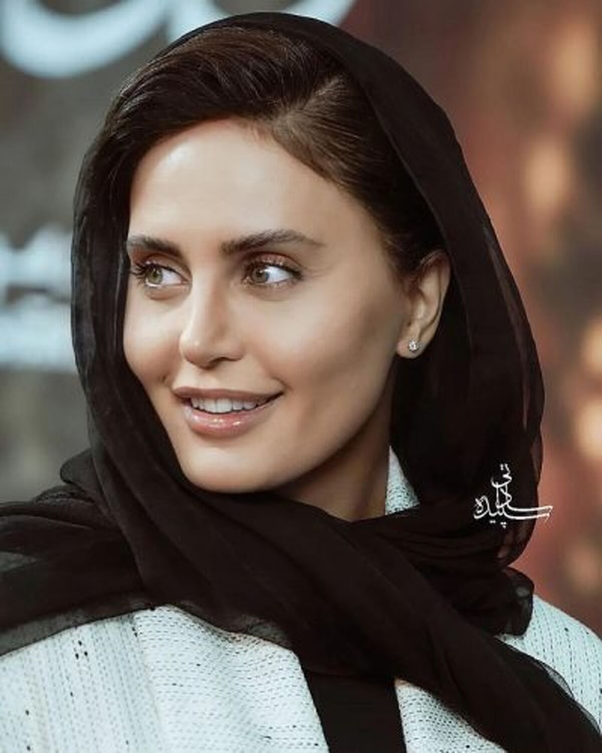 الناز شاکردوست حرکات عجیب و غریبی از خود نشان داد | الناز شاکردوست چشم آقای بازیگر را دراورد