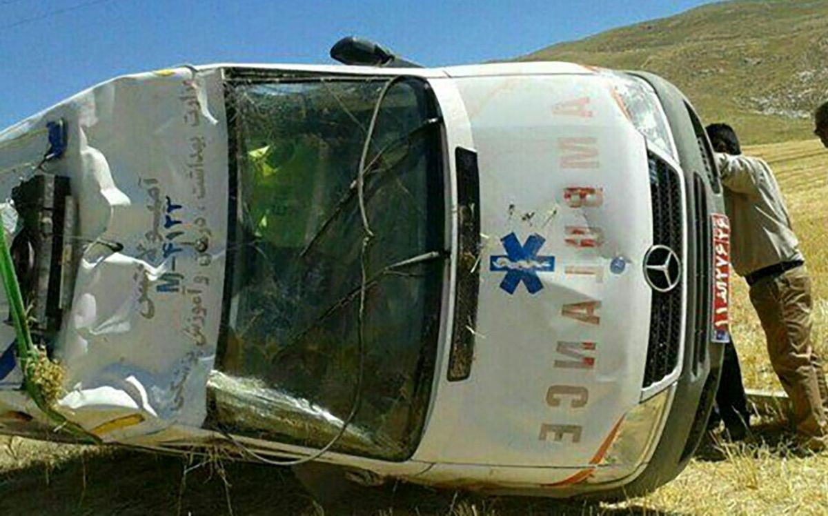 حادثه وحشتناک برای آمبولانس اورژانس