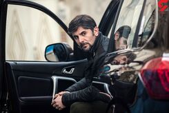 لحظه جنجالی گرفتن سیمرغ توسط امین حیایی+فیلم