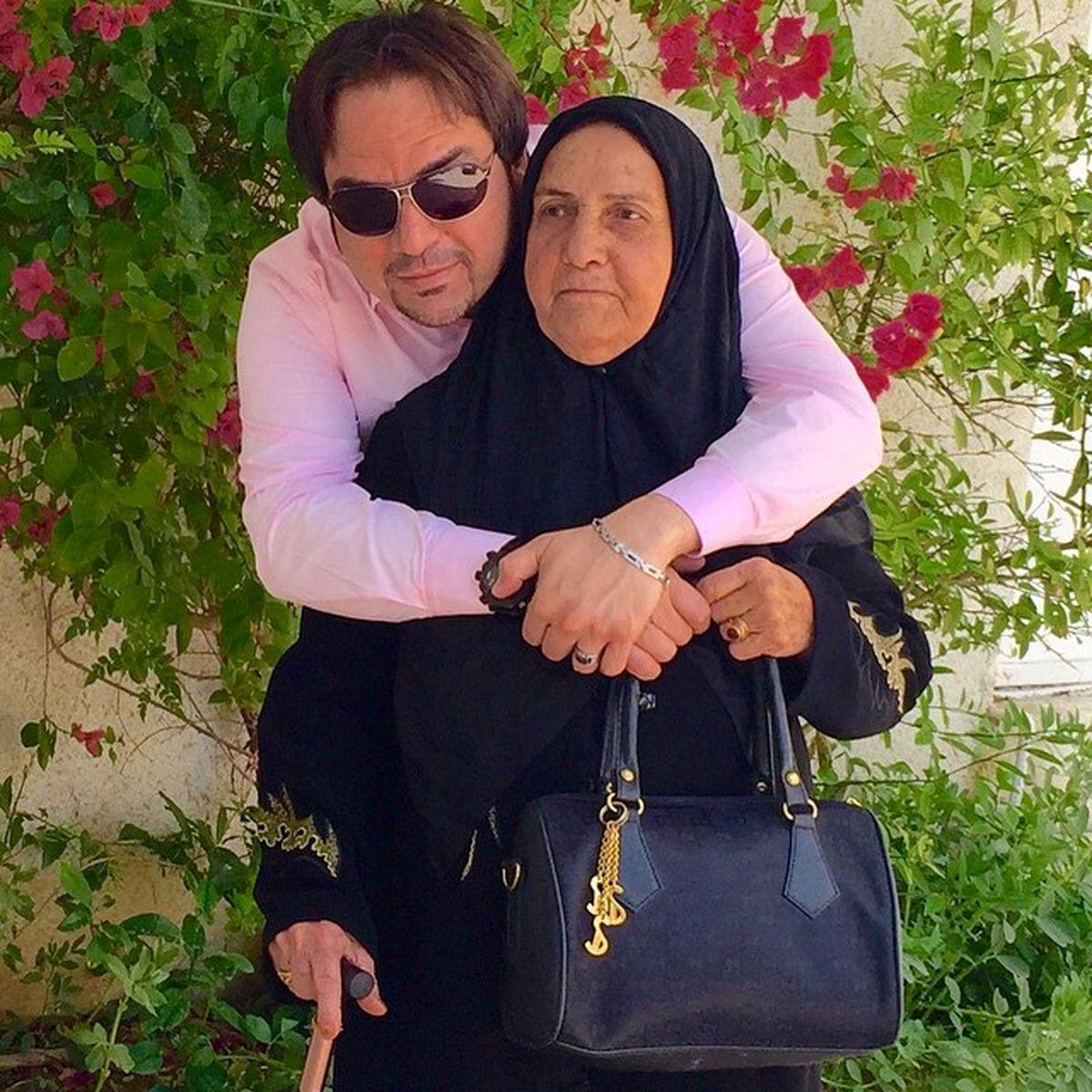 عاشقانههای شهرام قائدی و مادرش +تصاویر دونفره