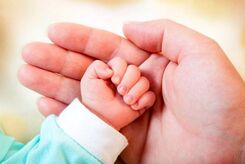 مادر سنگدل به خاطر عمل زیبایی فرزندش را فروخت| جزئئیات ماجرا