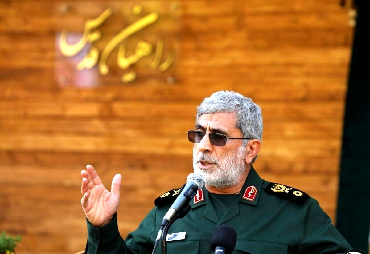 سردار قاآنی در روزهای آینده نشان فتح می‌گیرد