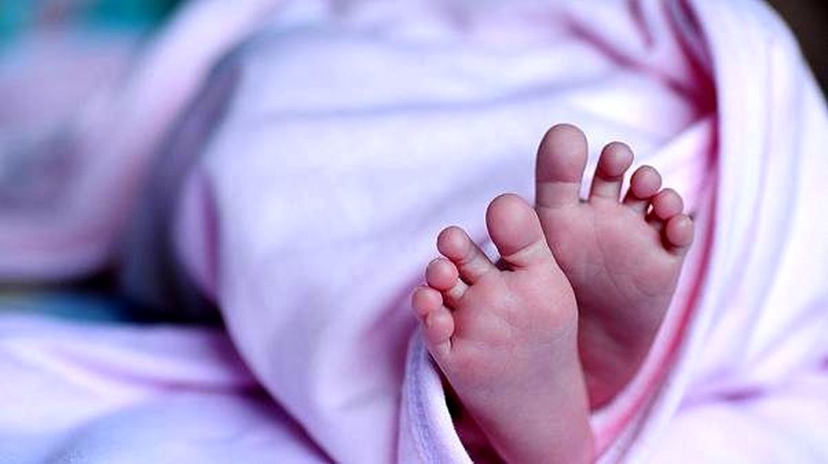 دو نوزاد دوقلو زنده کفن شدند! + جزئیات