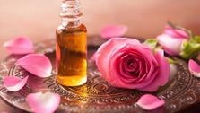 استشمام عطر خوش گلاب برای روزه‌داران مفید است