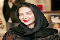 تیپ دهه شصتی آناهیتا درگاهی + عکس