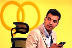 سورپرایز جنجالی عادل فردوسی پور در شب تولدش + فیلم لو رفته تولد عادل 